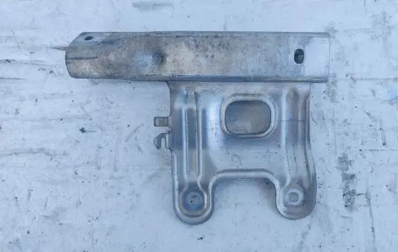 BMW 1 F20 F21 Air filter cleaner box bracket assembly 7266193