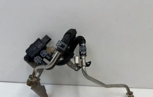 Porsche Macan (95B) Air pressure sensor 95B131551E