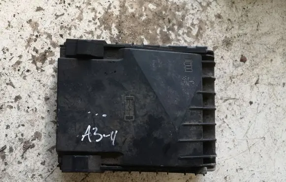 Audi A3 S3 8P Fuse box cover 1K0937132F