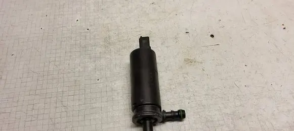 Volkswagen Golf V Headlight washer pump 3B7955681