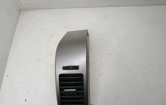 Toyota Prius (XW20) Dashboard side air vent grill/cover trim 5566047020 45566247020 5506147010