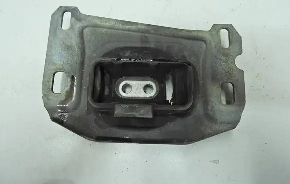 Peugeot 308 Engine mount bracket 9673766480 9807420980