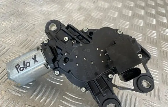 Volkswagen Cross Polo Rear window wiper motor 5K6955711B 0390201216