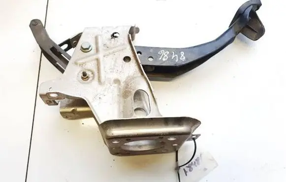 Seat Leon (1P) Brake pedal 1k1721057n 5356830023111851