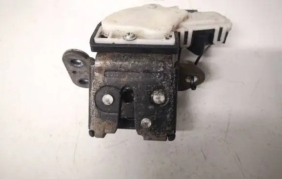 Mazda 6 Tailgate/trunk/boot lock/catch/latch C6728
