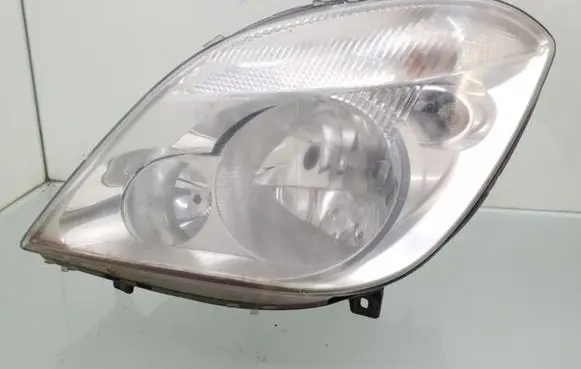 Mercedes-Benz Sprinter W906 Headlight/headlamp A9068201061 1EB24701201