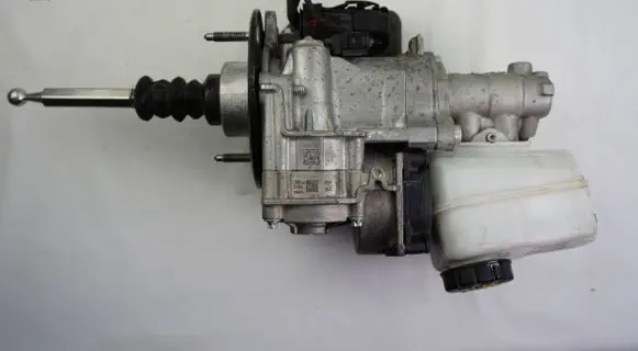 Volkswagen Golf VII Brake booster 5QE614105AT 5QE611301B