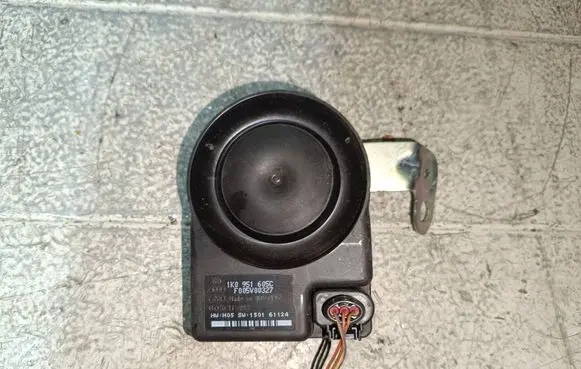 Alarm system siren