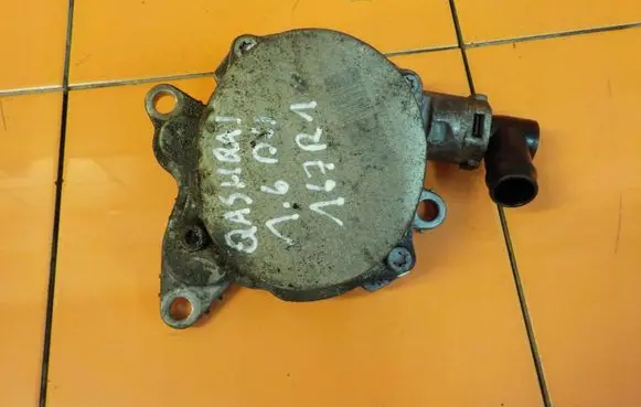 Nissan Qashqai Vacuum pump 167R1