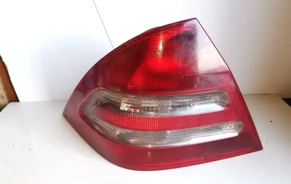 Mercedes-Benz C W203 Rear/tail lights