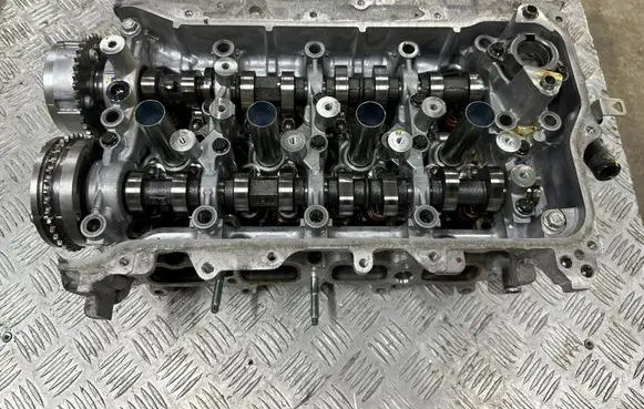 Toyota C-HR II Engine head 