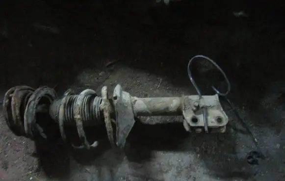 Subaru Legacy Front shock absorber/damper