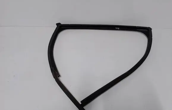 Mitsubishi ASX Rubber seal rear door window/glass 