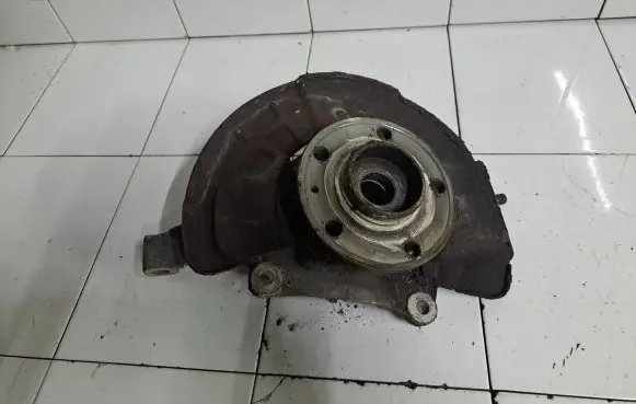 Volvo S80 Front wheel hub spindle knuckle