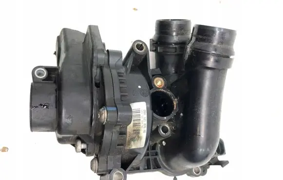 Volkswagen Scirocco Water pump 06H 121 026 AB