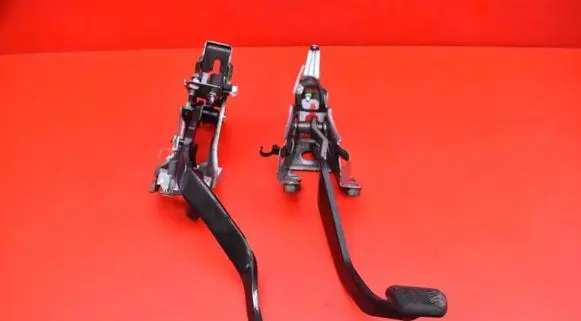 Toyota Corolla Verso E110 Accelerator throttle pedal