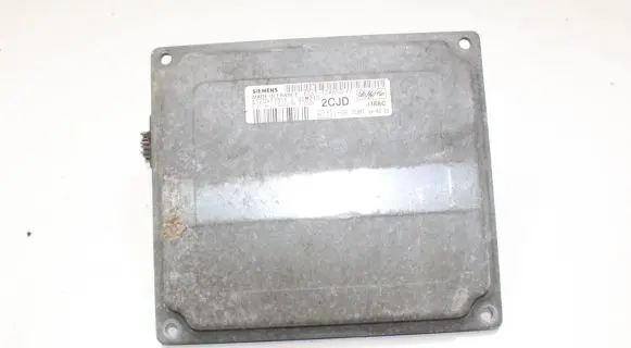 Ford Fiesta Engine control unit/module 6S6112A650FD S120977315D