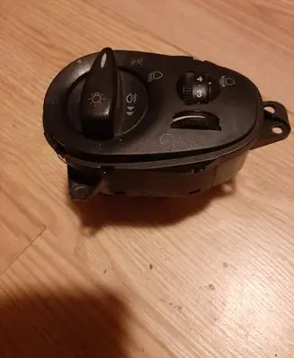 Ford Focus Light switch 498610