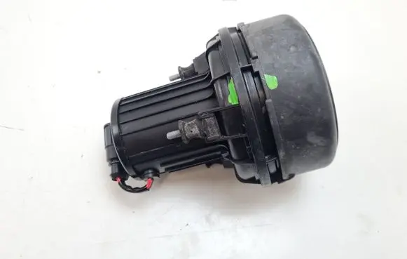 Audi R8 42 Secondary air pump 420906601