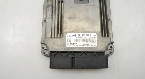 Audi A3 S3 8V Engine control unit/module 04L907309D