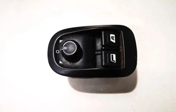 Peugeot 206 Wing mirror switch