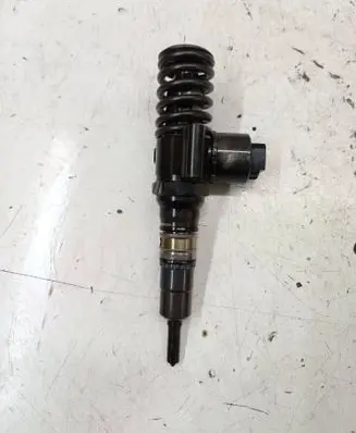 Audi A6 S6 C6 4F Fuel injector 03G130073