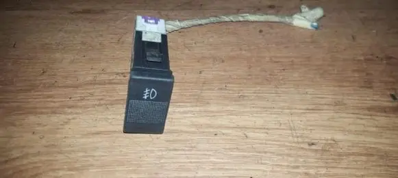 Fog light switch