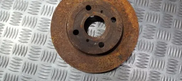 Toyota Yaris Front brake disc