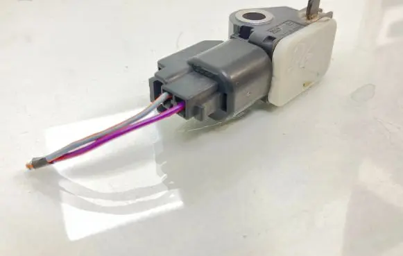 Volvo XC70 Airbag deployment crash/impact sensor 30712107