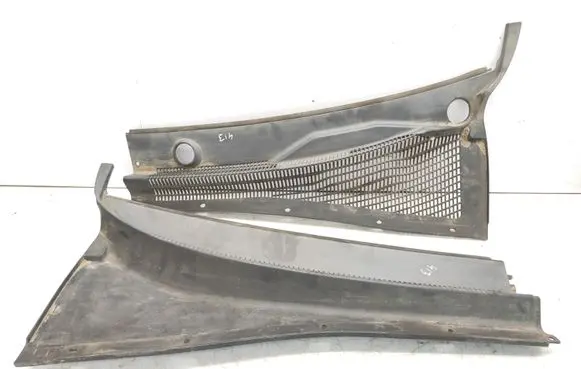 Suzuki Forenza Wiper trim 96554354 96554353
