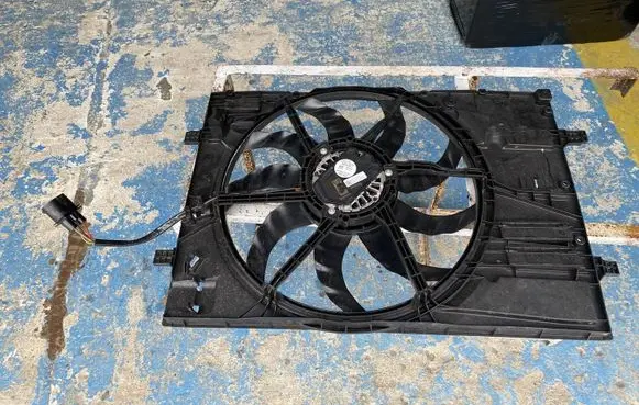 Skoda Octavia Mk4 Air conditioning (A/C) fan (condenser) 5WA959455J