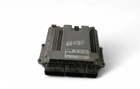 Renault Trafic III (X82) Engine control unit/module ECU 237103984R 0281032700