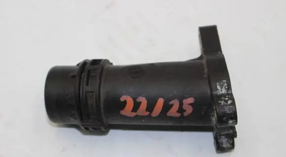 BMW 5 F10 F11 Engine coolant pipe/hose 8511205