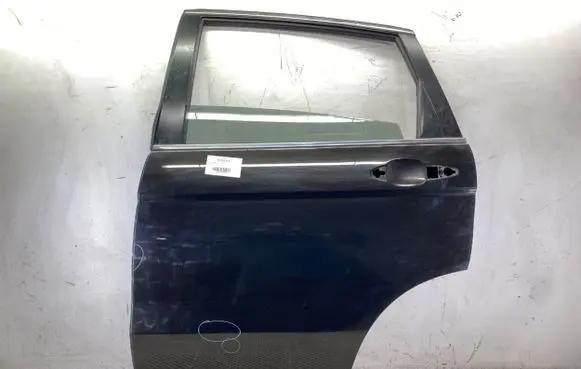 Honda CR-V Rear door