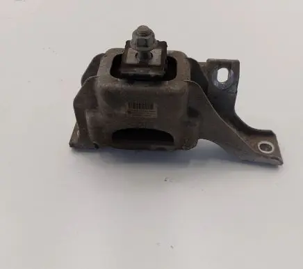 Mini Cooper Countryman R60 Engine mount bracket 6851173