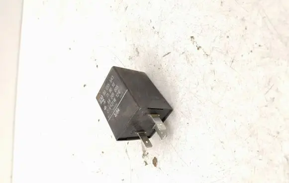 Opel Astra F Cruise control relay 90055543 719010