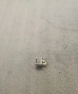Audi A8 S8 D3 4E Other relay 8E0951253