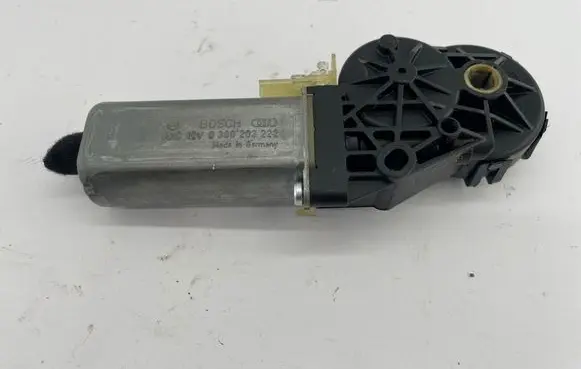 Audi A8 S8 D3 4E Seat adjustment motor 0390203222