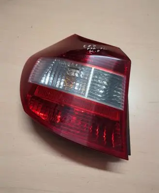 BMW 1 E81 E87 Rear/tail lights 6924501