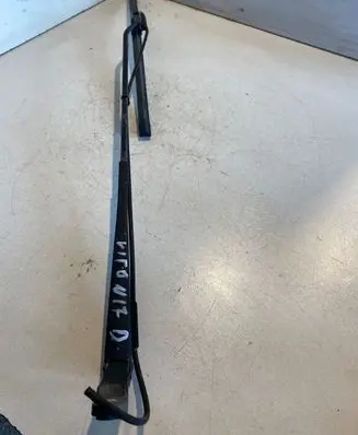 Mercedes-Benz Vito Viano W638 Front wiper blade arm