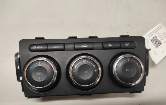 Mazda 6 Climate control unit T1013520U 00519 0956