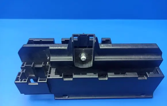 BMW 7 E65 E66 Fuse module 6900582