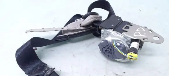 Nissan Juke I F15 Front seatbelt 617969800A