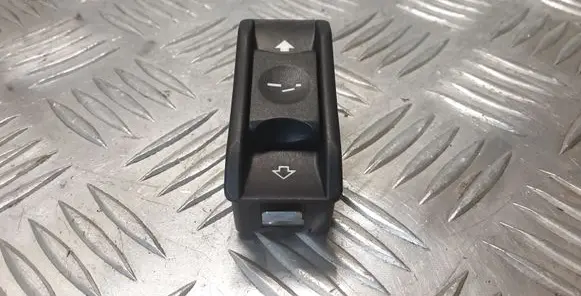 Land Rover Range Rover L322 Sunroof switch 6901474 61316901474