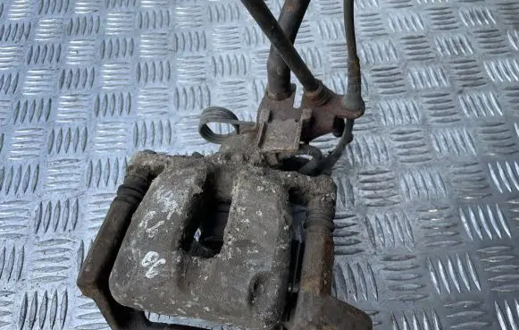 Volkswagen Caddy Rear brake caliper