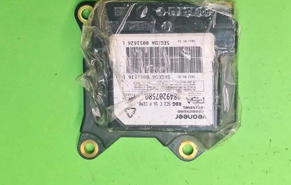 Opel Mokka B Airbag control unit/module 680009600 9849207580
