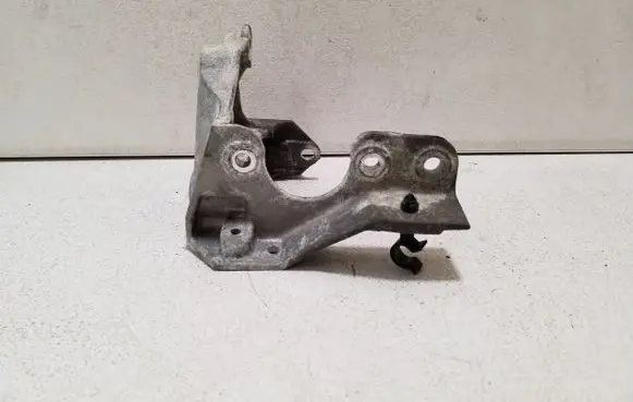 Nissan Navara D23 Other engine bay part 922377470R