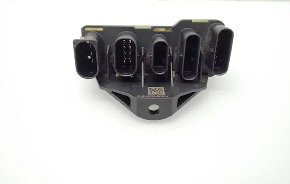 Mercedes-Benz Sprinter W907 W910 Other relay A0005459812