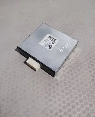 Volkswagen Golf VI Power management control unit 1K0919041 8ES01015300 0126360459