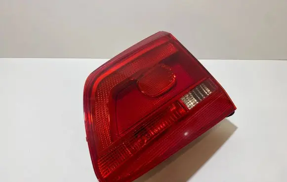 Volkswagen Touran II Tailgate rear/tail lights 176443 176452